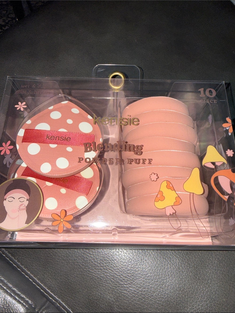 Kensie Pink Polka Dot and Solid Pink Blending Powder Puffs